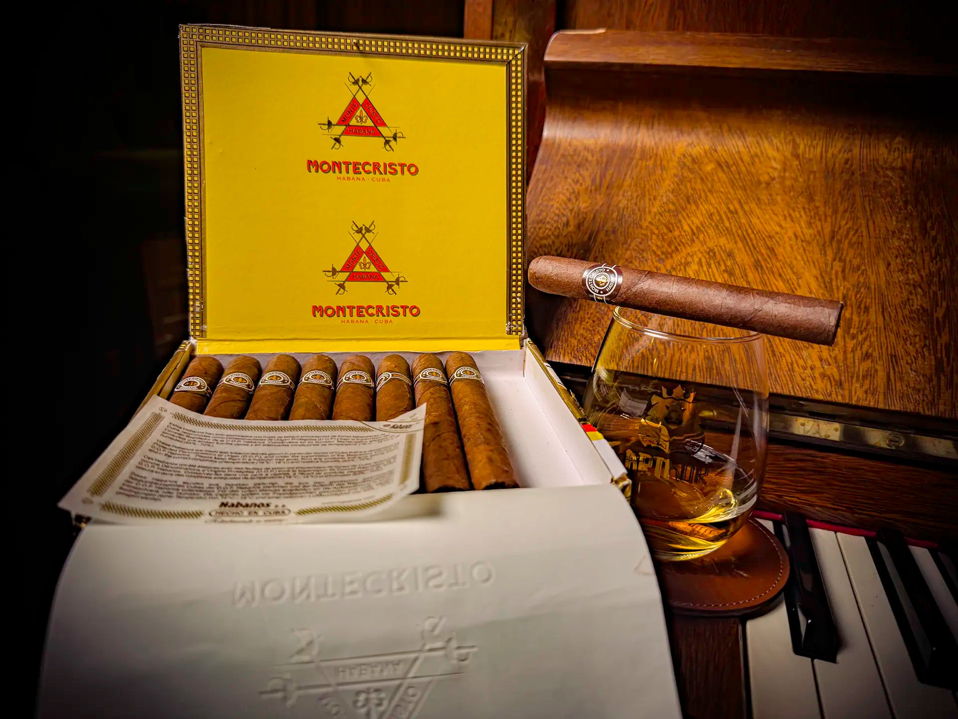 Charuto Montecristo No. 4